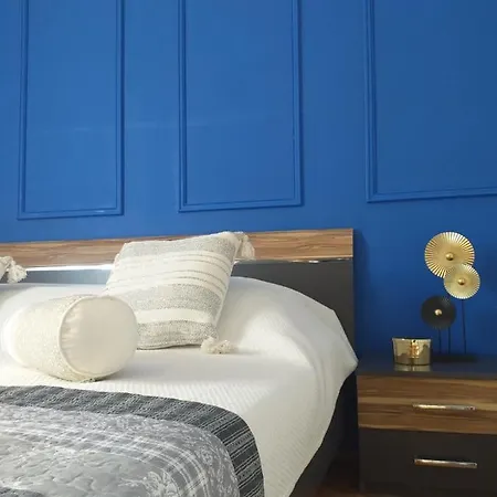 Rose Apartment